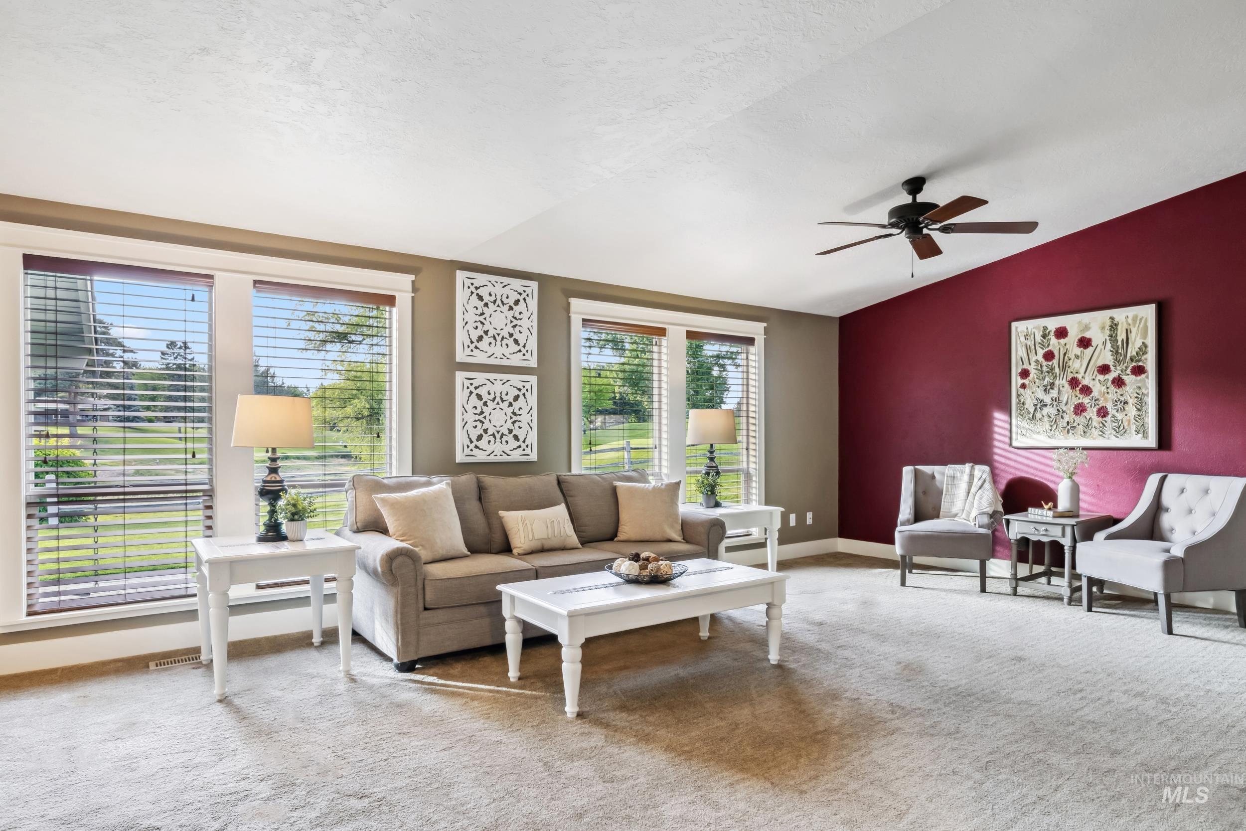 810 N Eagle Hills Way