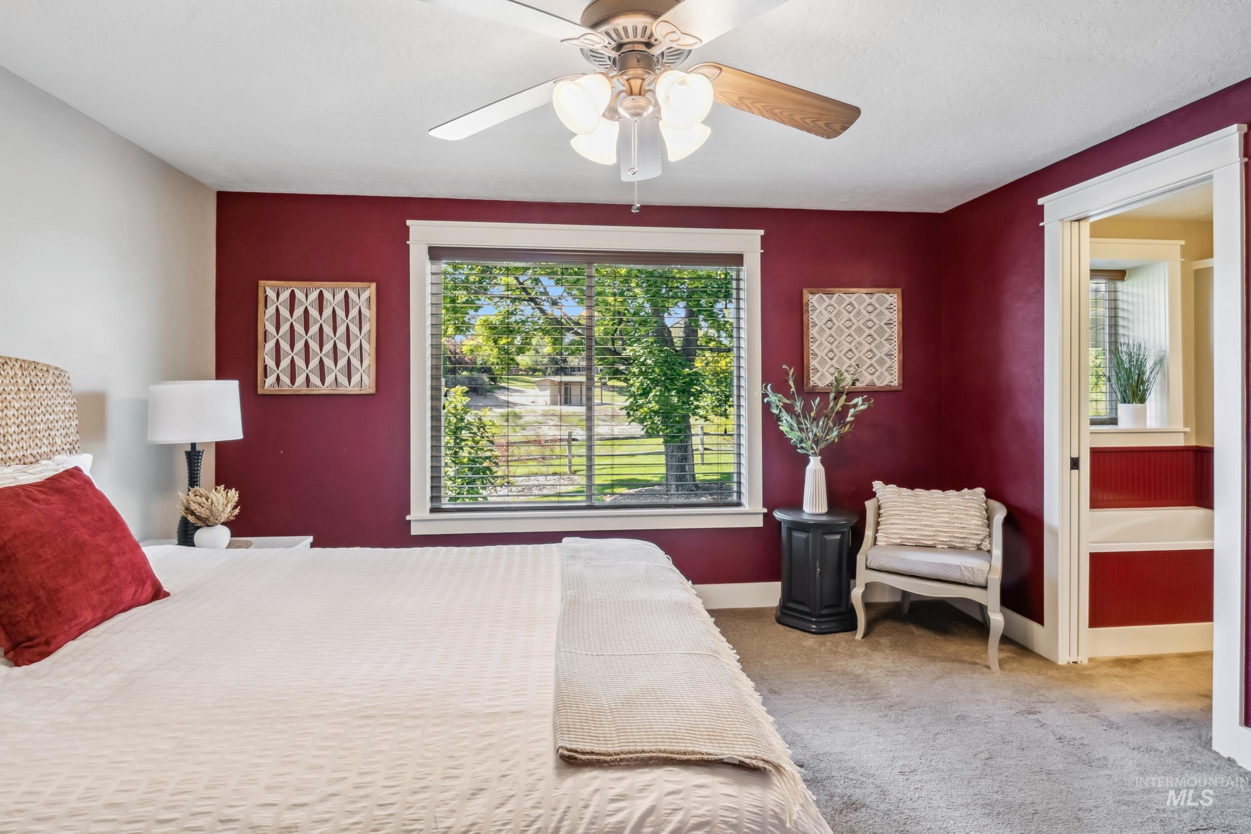 810 N Eagle Hills Way