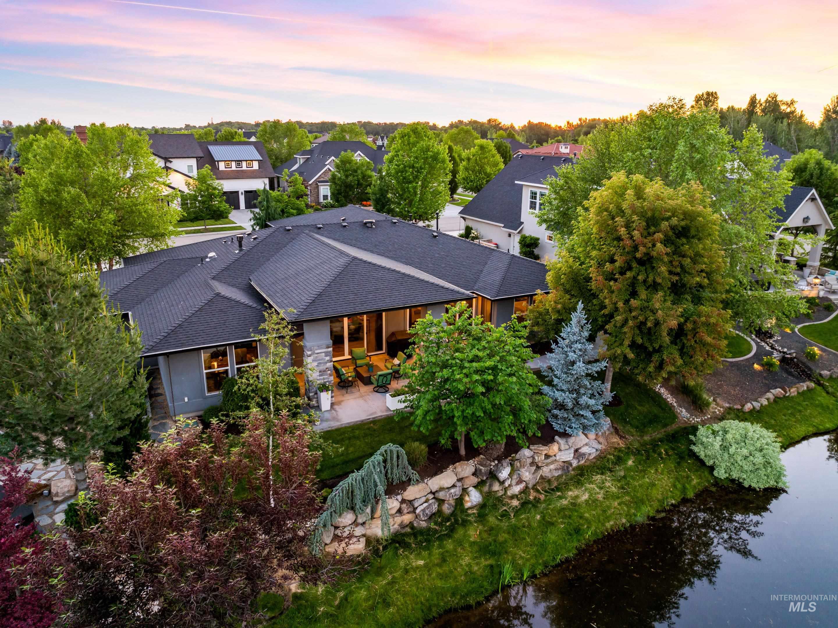 786 S Lone Hollow Way