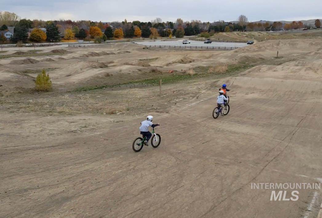 1945 N Eagle Creek Way