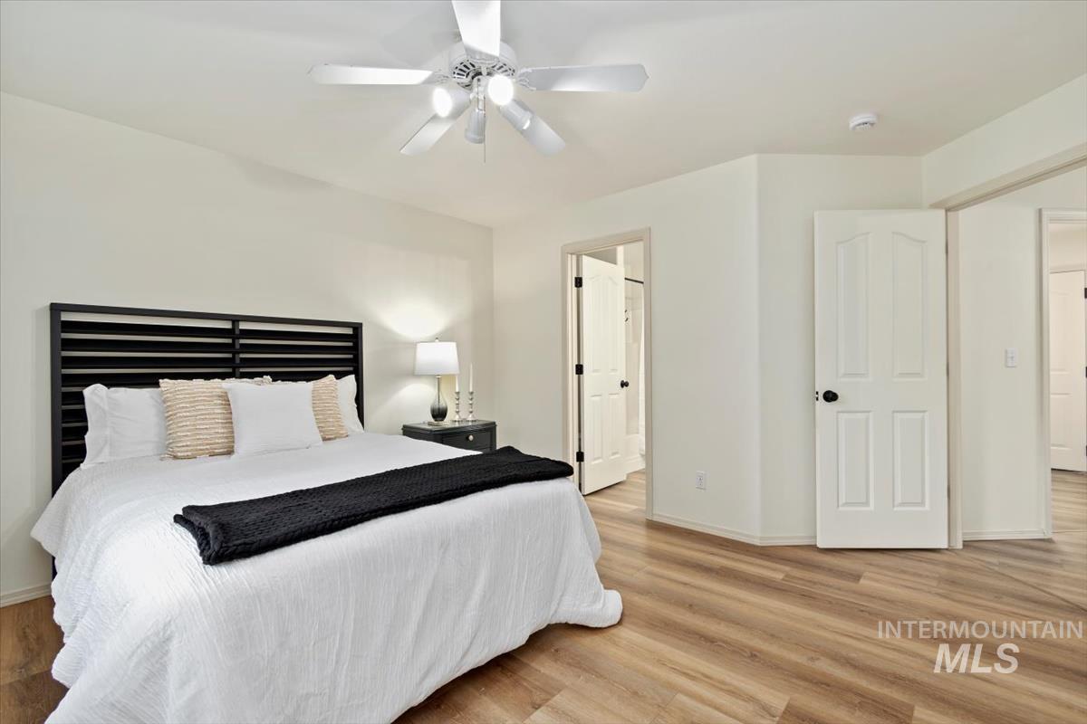 1945 N Eagle Creek Way