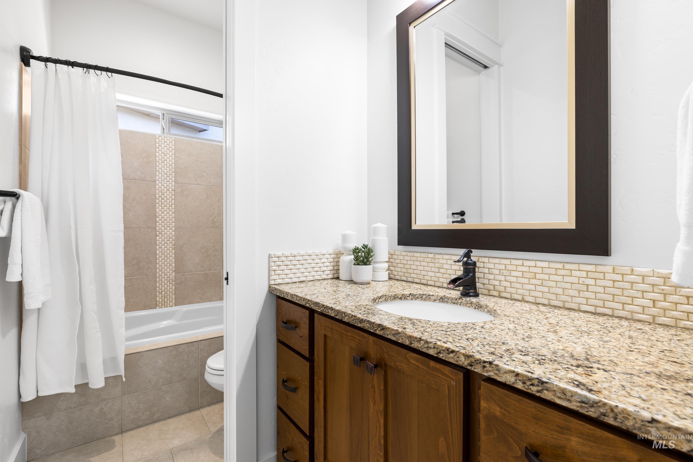 11258 W Streamview Ct