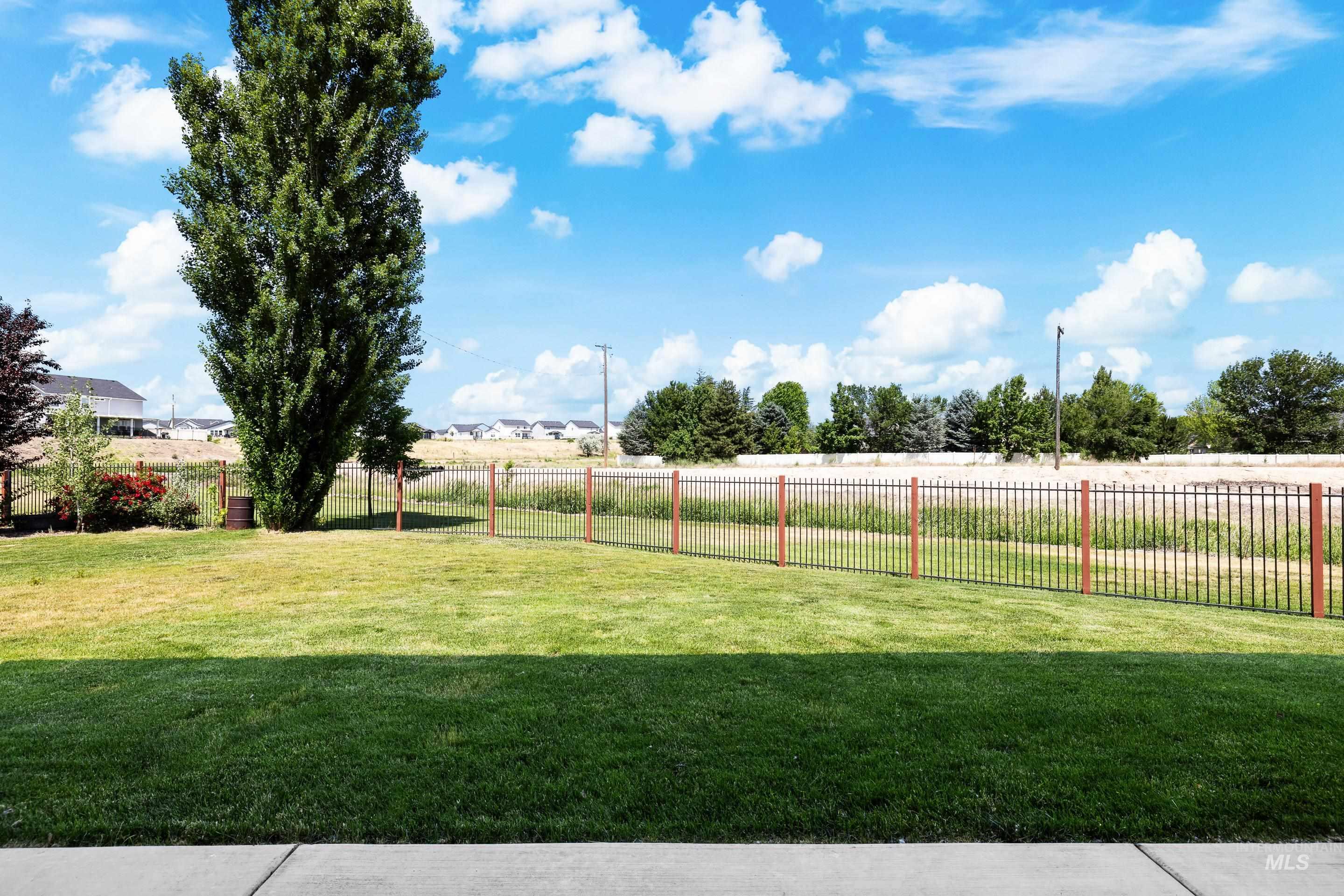 11258 W Streamview Ct