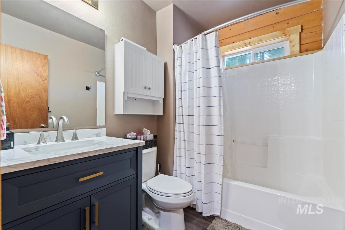 30 S Meadow Creek Dr