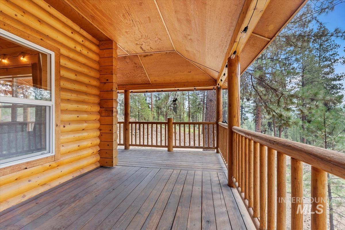 30 S Meadow Creek Dr