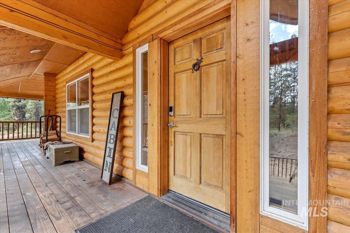 30 S Meadow Creek Dr