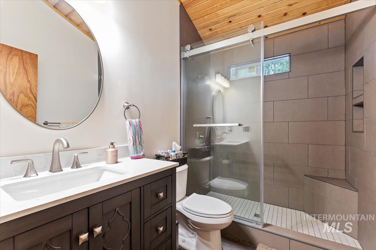 30 S Meadow Creek Dr