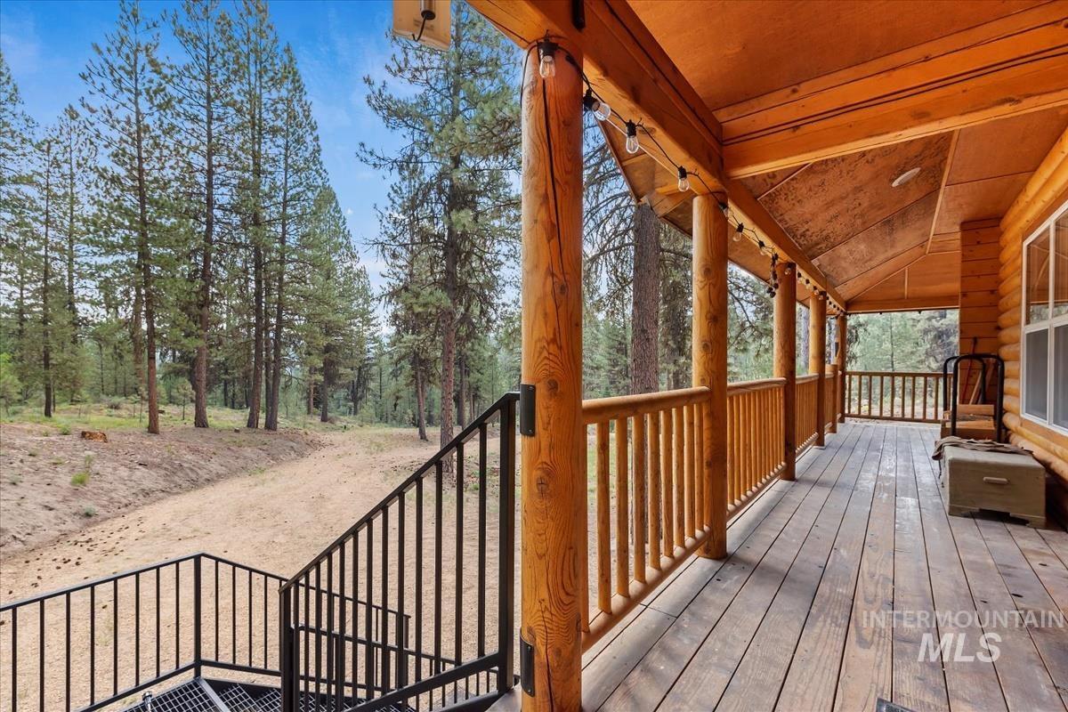 30 S Meadow Creek Dr