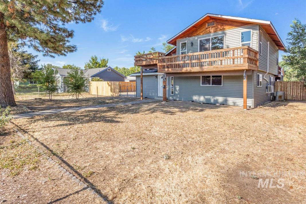265 S 11th E
