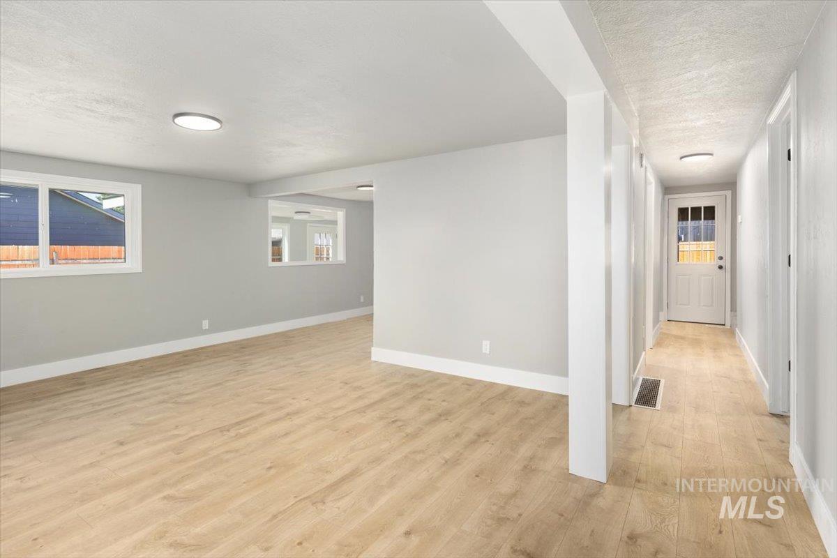 265 S 11th E