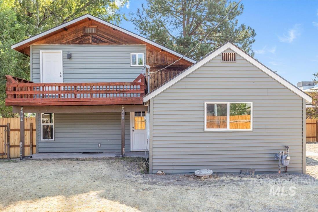 265 S 11th E