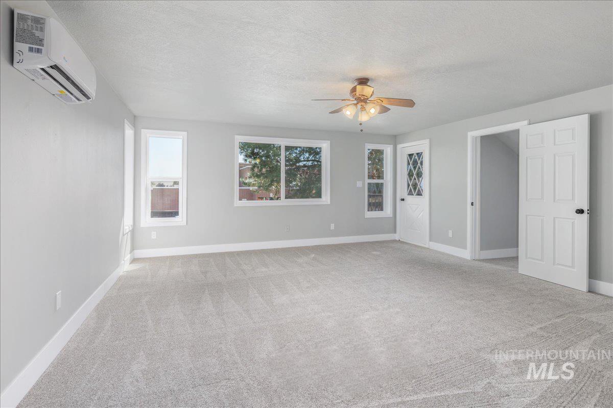 265 S 11th E
