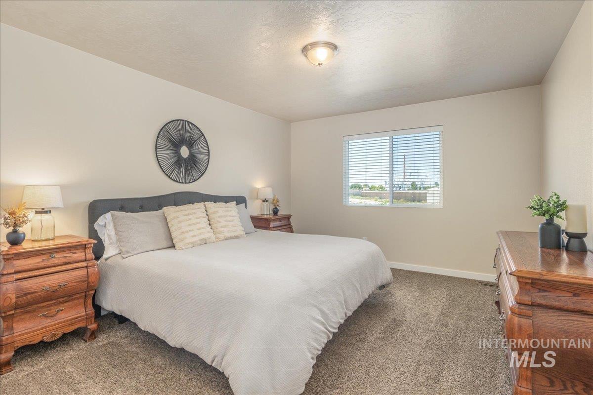 420 S Willow Tree Ave