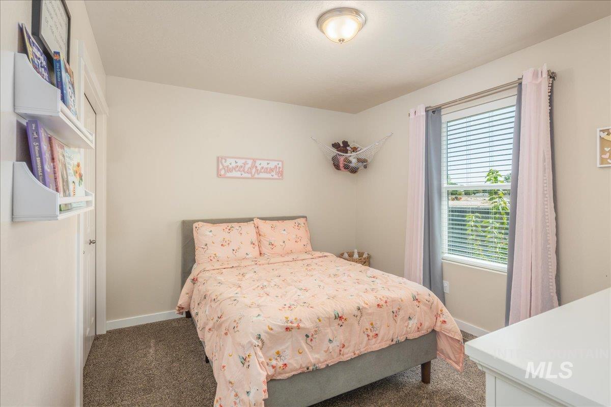 420 S Willow Tree Ave