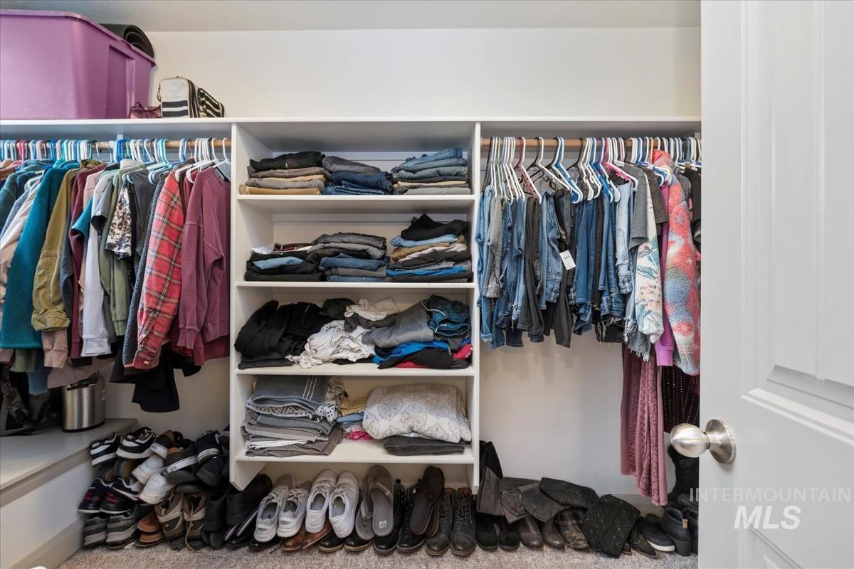 9472 S Rock Cliffs Way