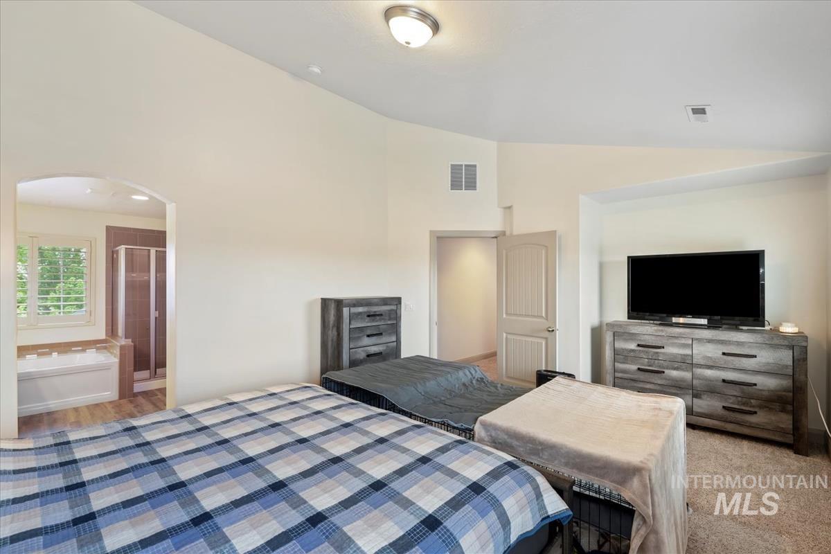 9472 S Rock Cliffs Way