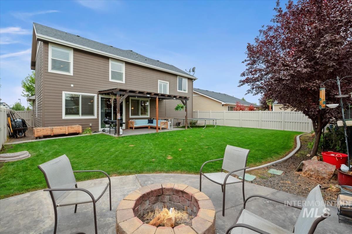 9472 S Rock Cliffs Way