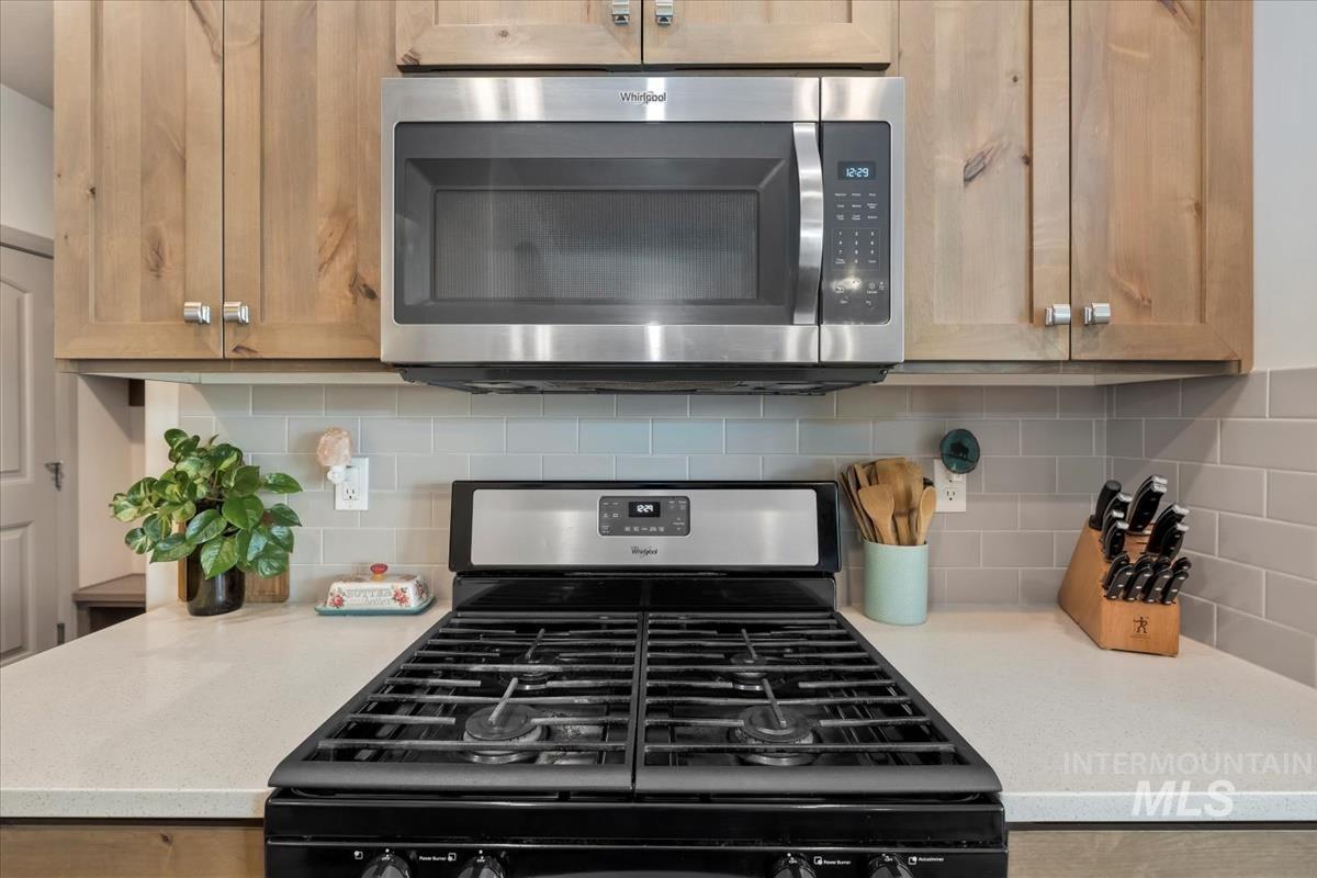 9472 S Rock Cliffs Way