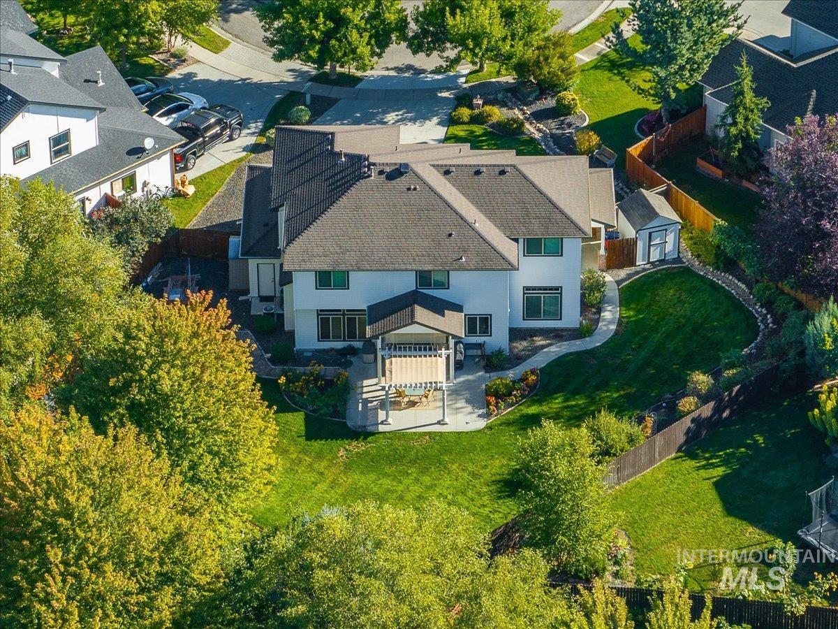 177 E Knoll Ct