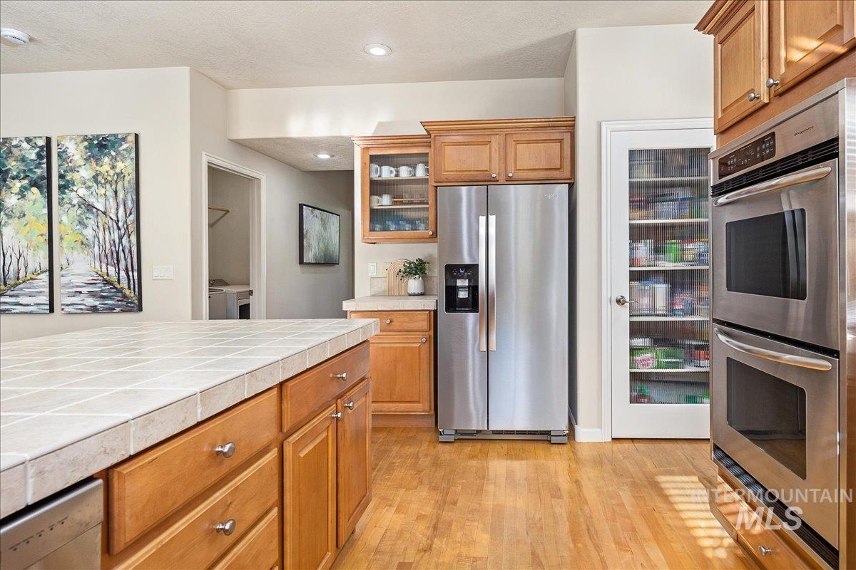 177 E Knoll Ct