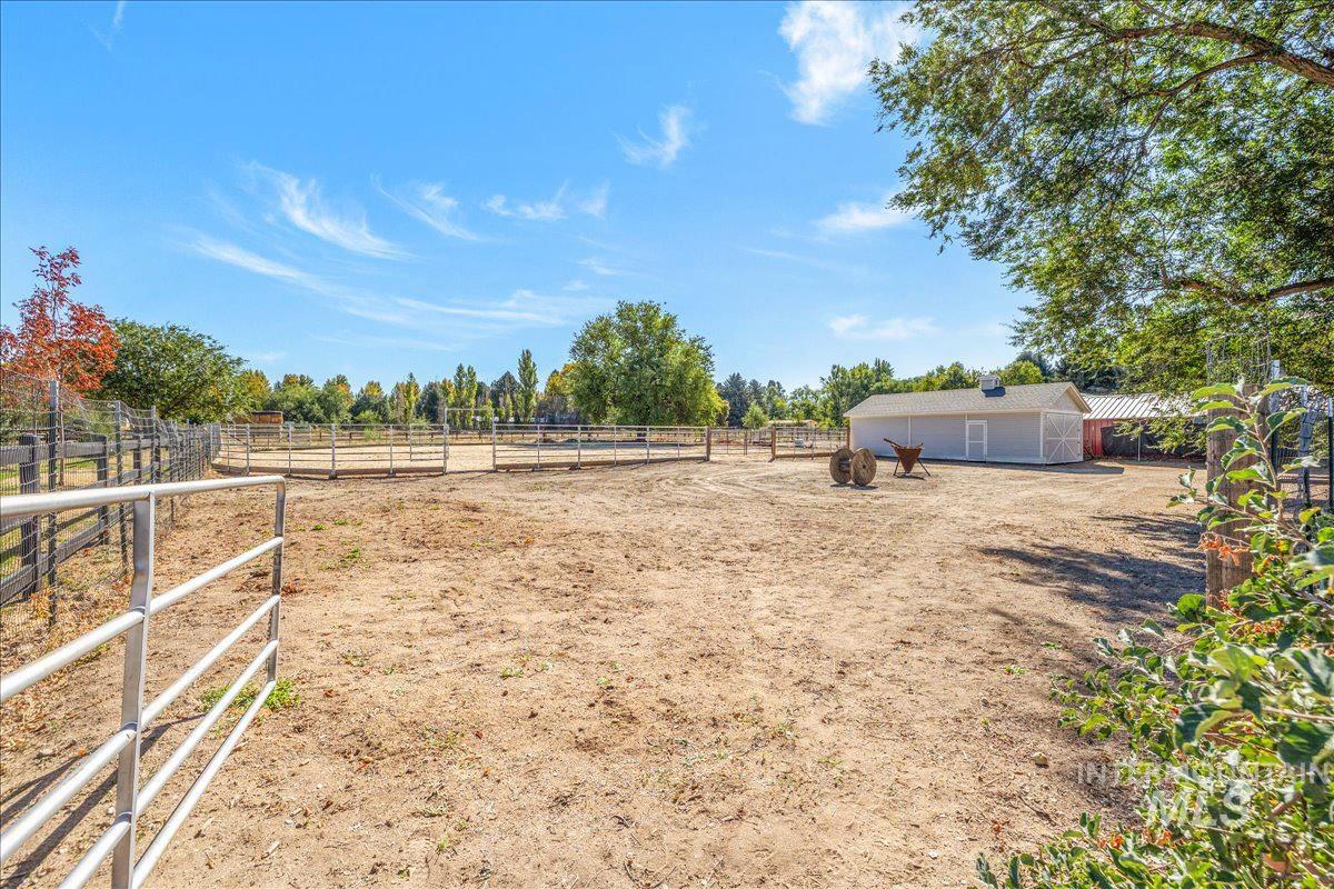 278 E Beacon Light Rd