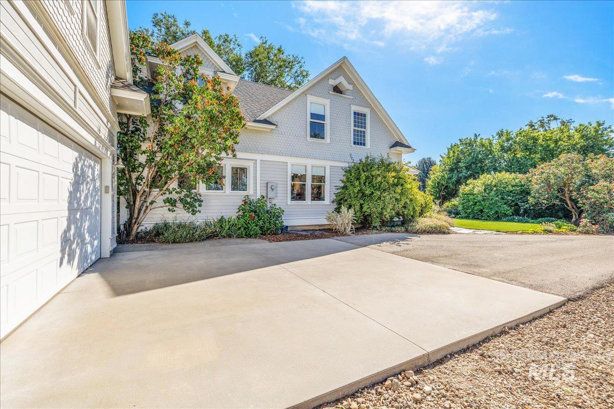 278 E Beacon Light Rd
