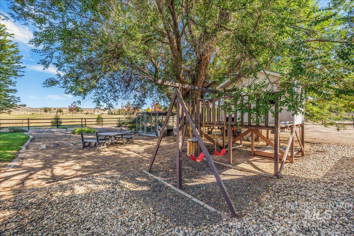 278 E Beacon Light Rd