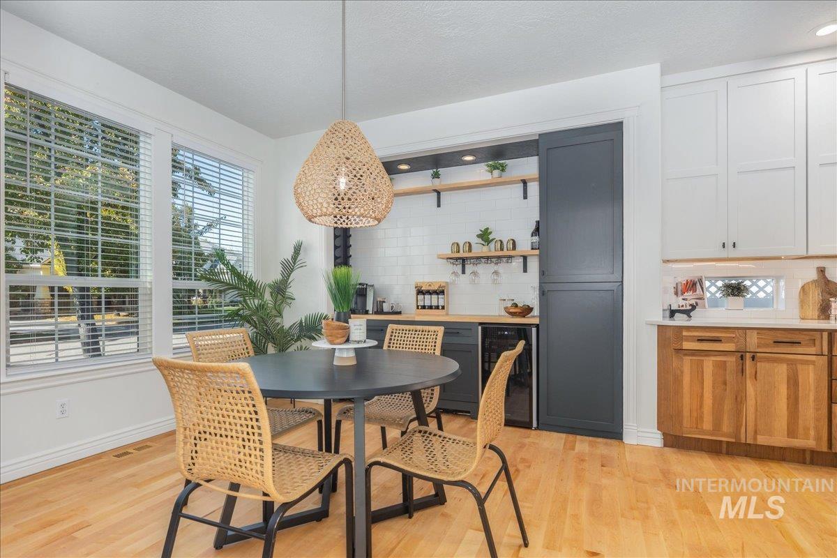 216 N Story Book Way