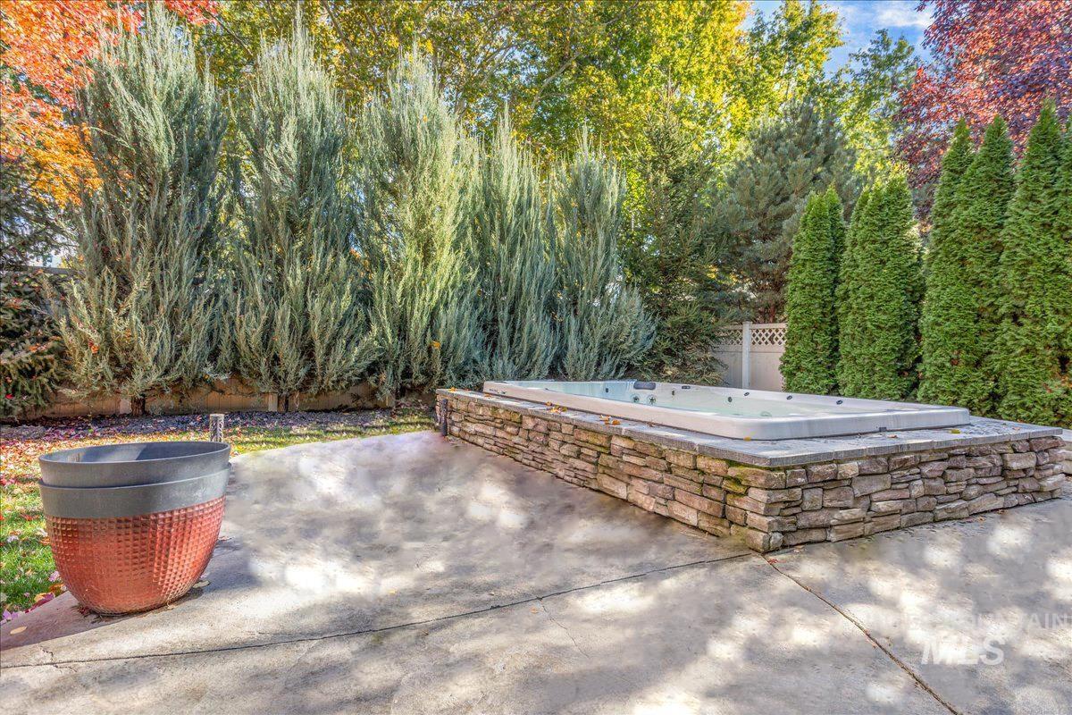 216 N Story Book Way