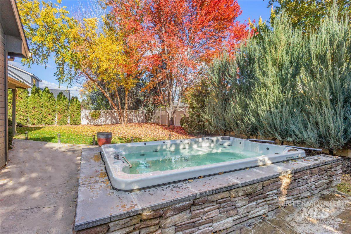 216 N Story Book Way