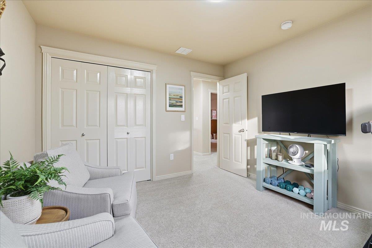 5496 S Taradale Avenue