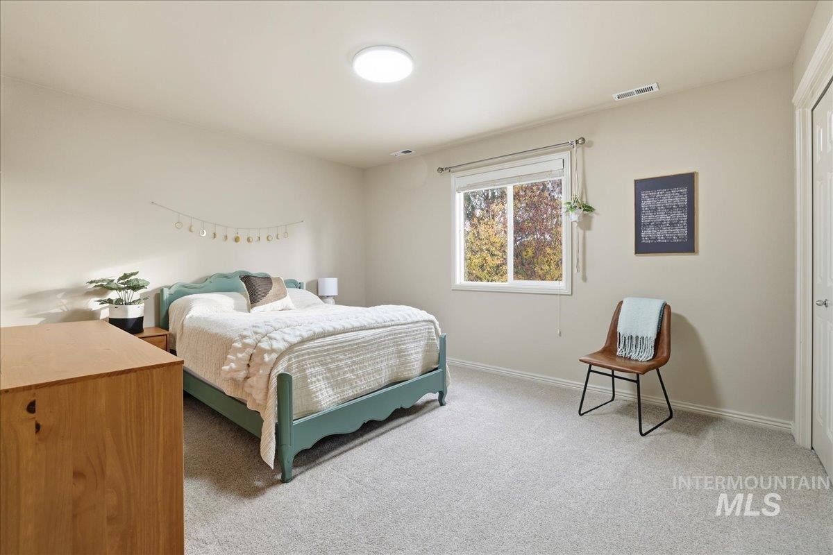 5496 S Taradale Avenue