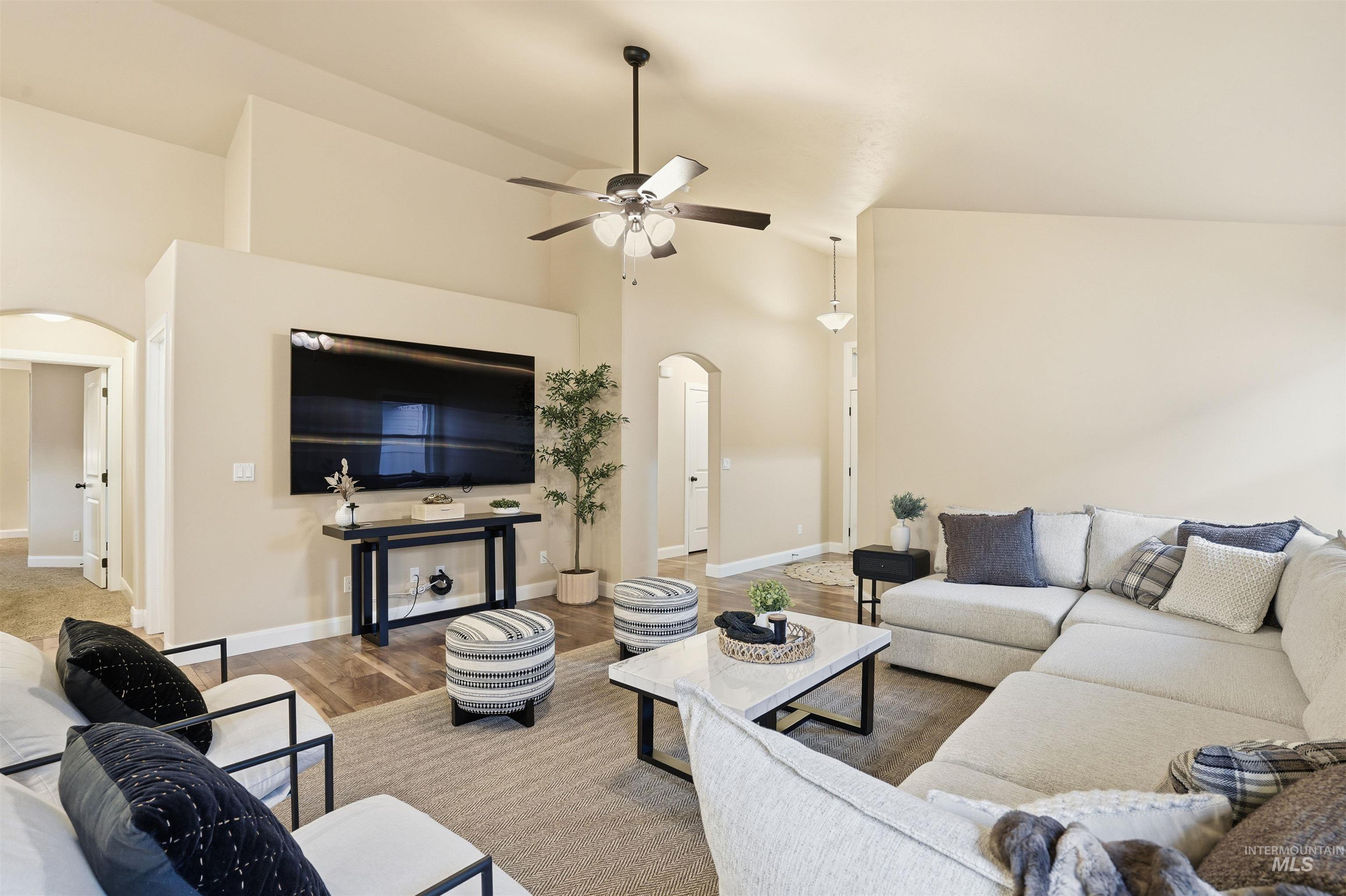 5697 W Combermere Dr