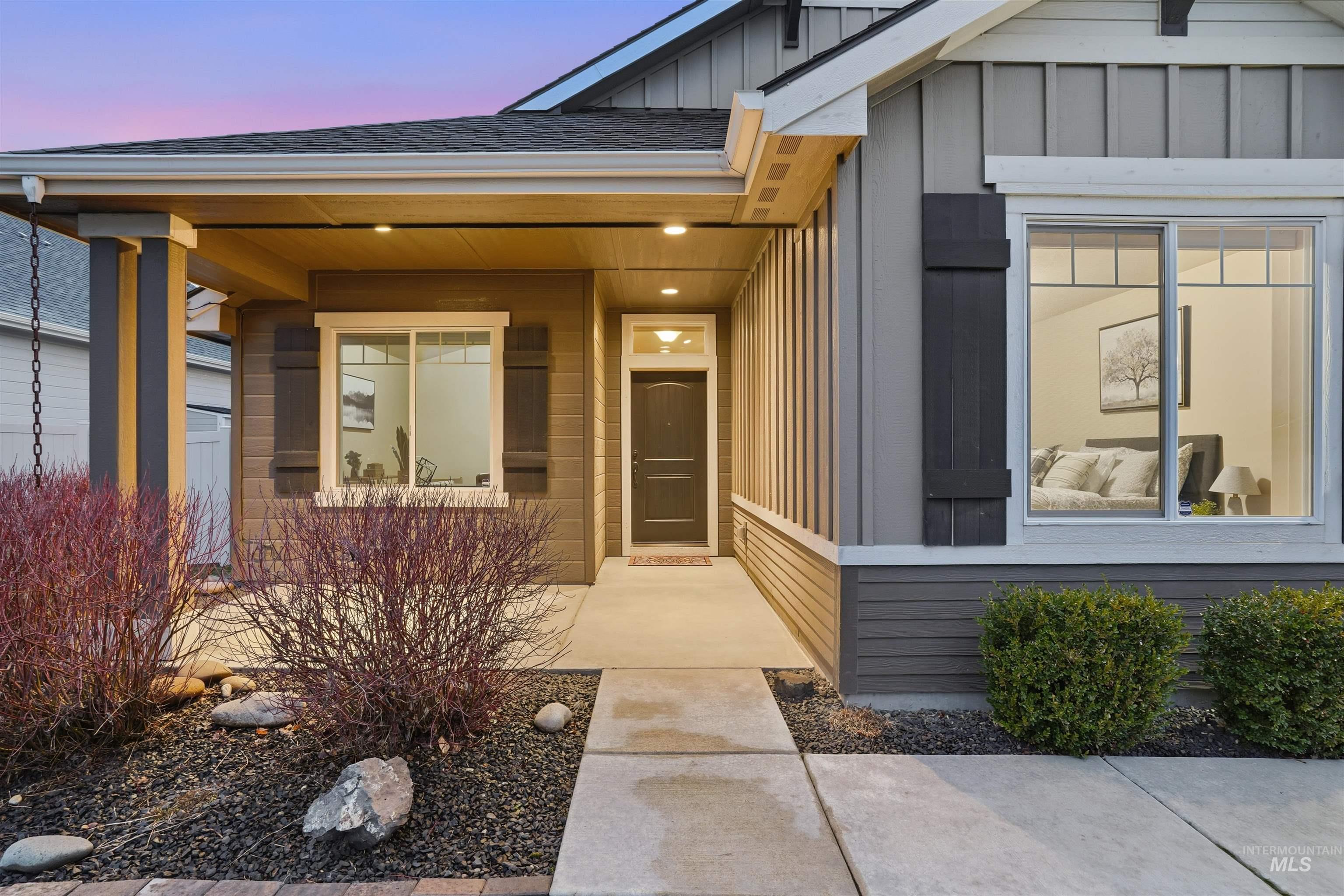 5697 W Combermere Dr