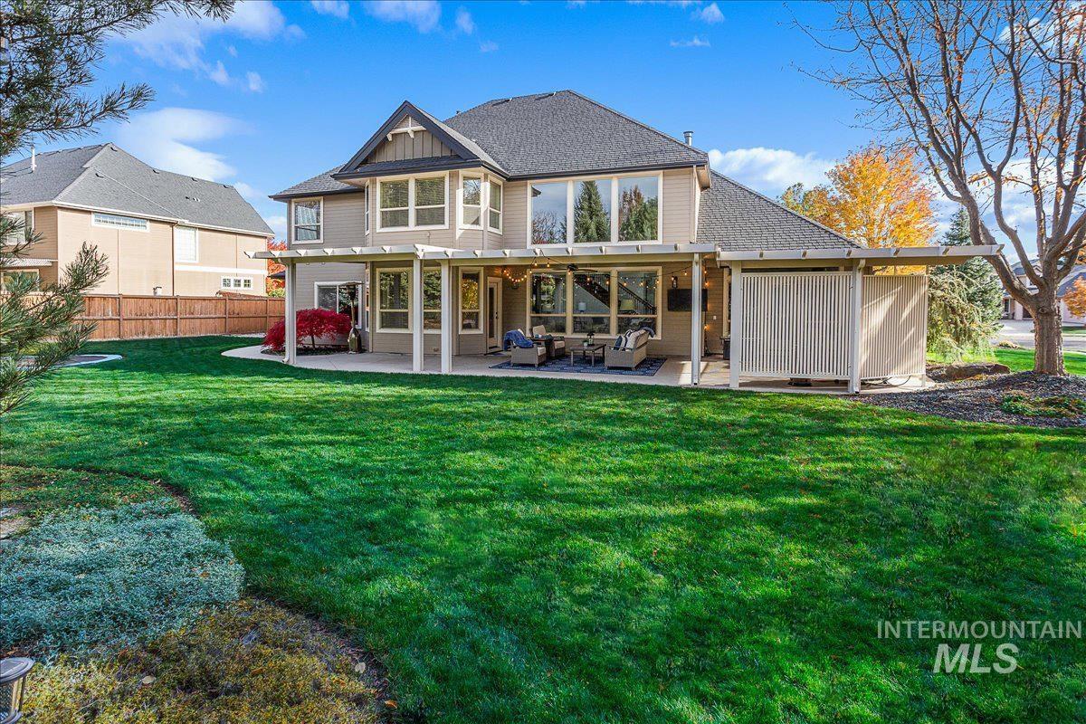 1536 E Daylesford Dr