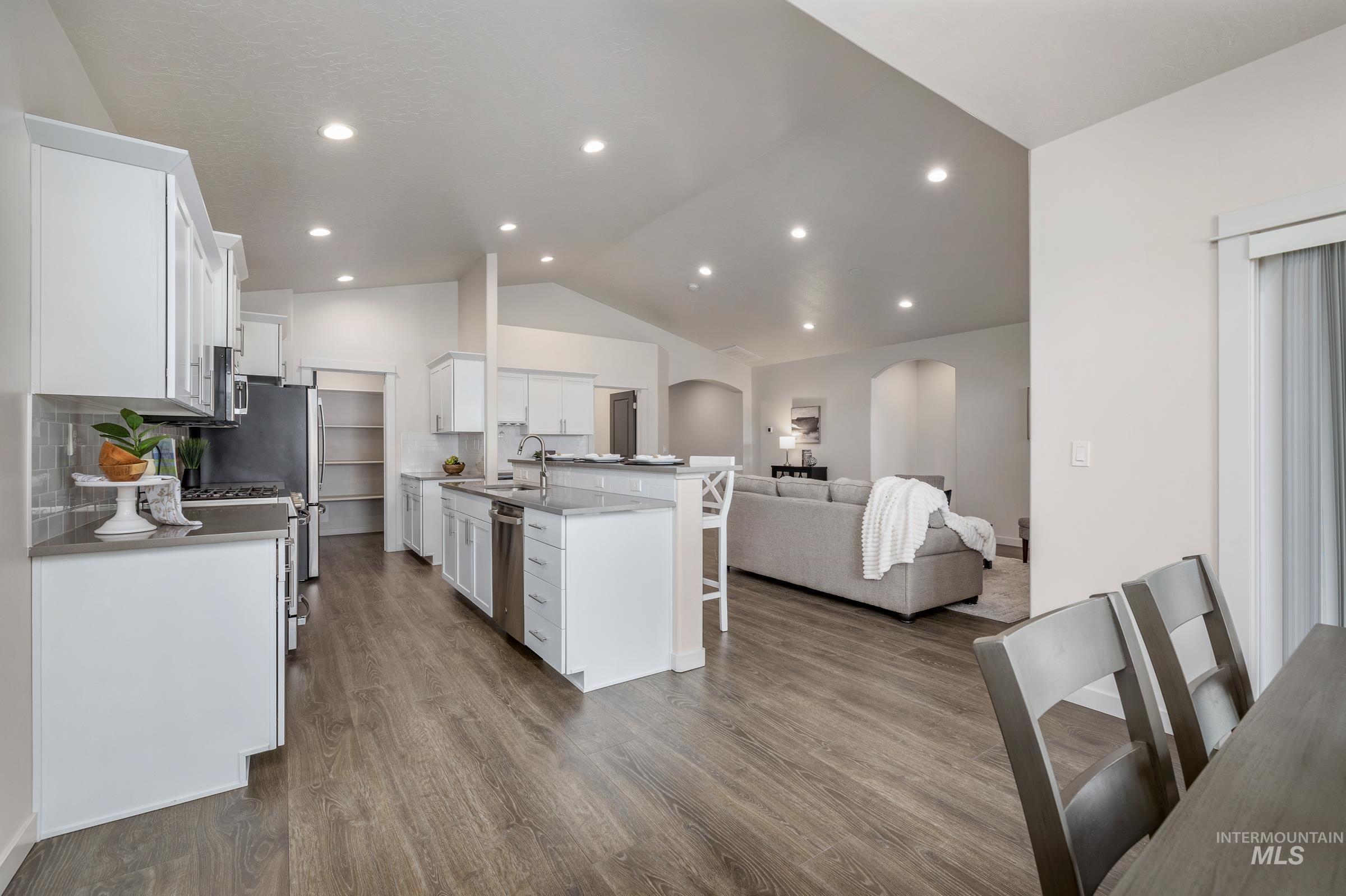 7565 W Itasco Dr