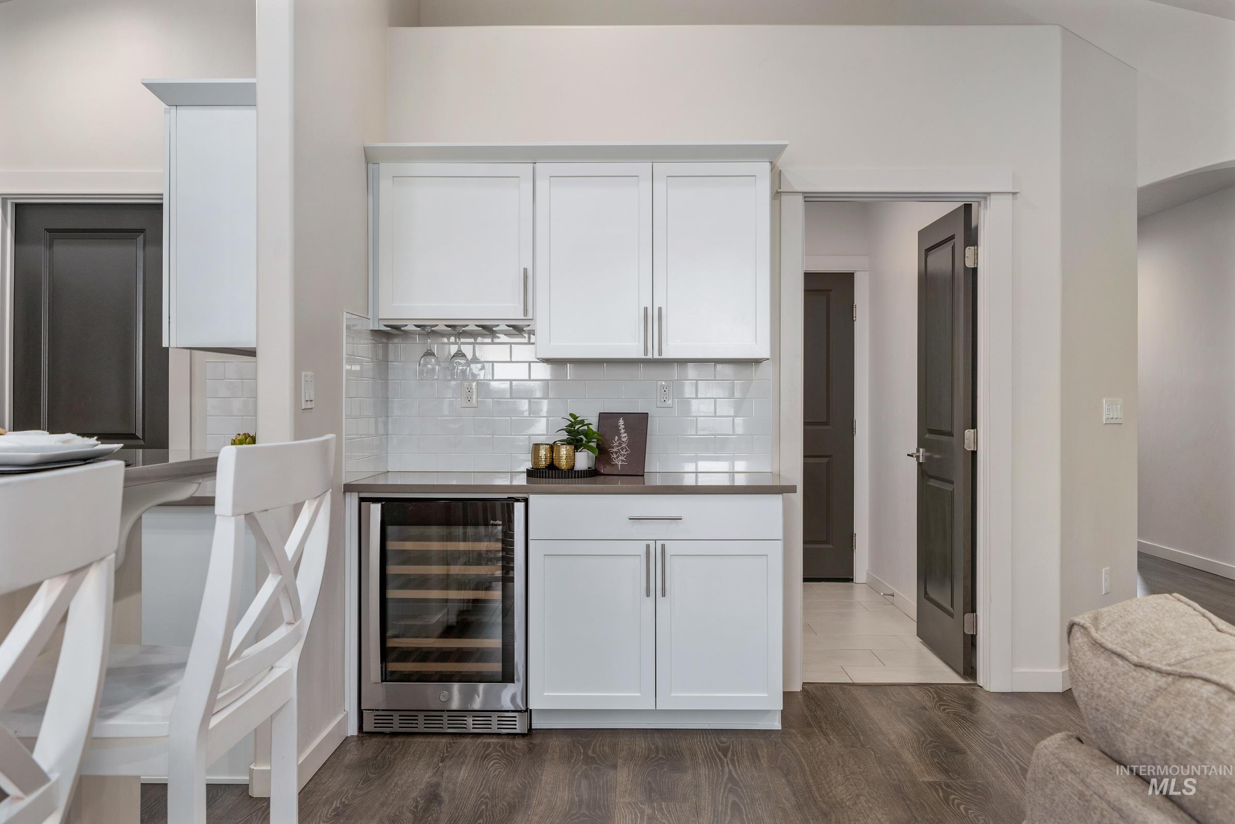 7565 W Itasco Dr