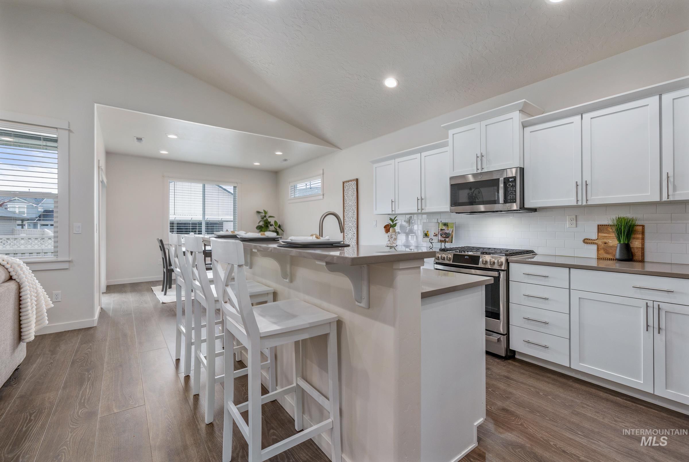 7565 W Itasco Dr