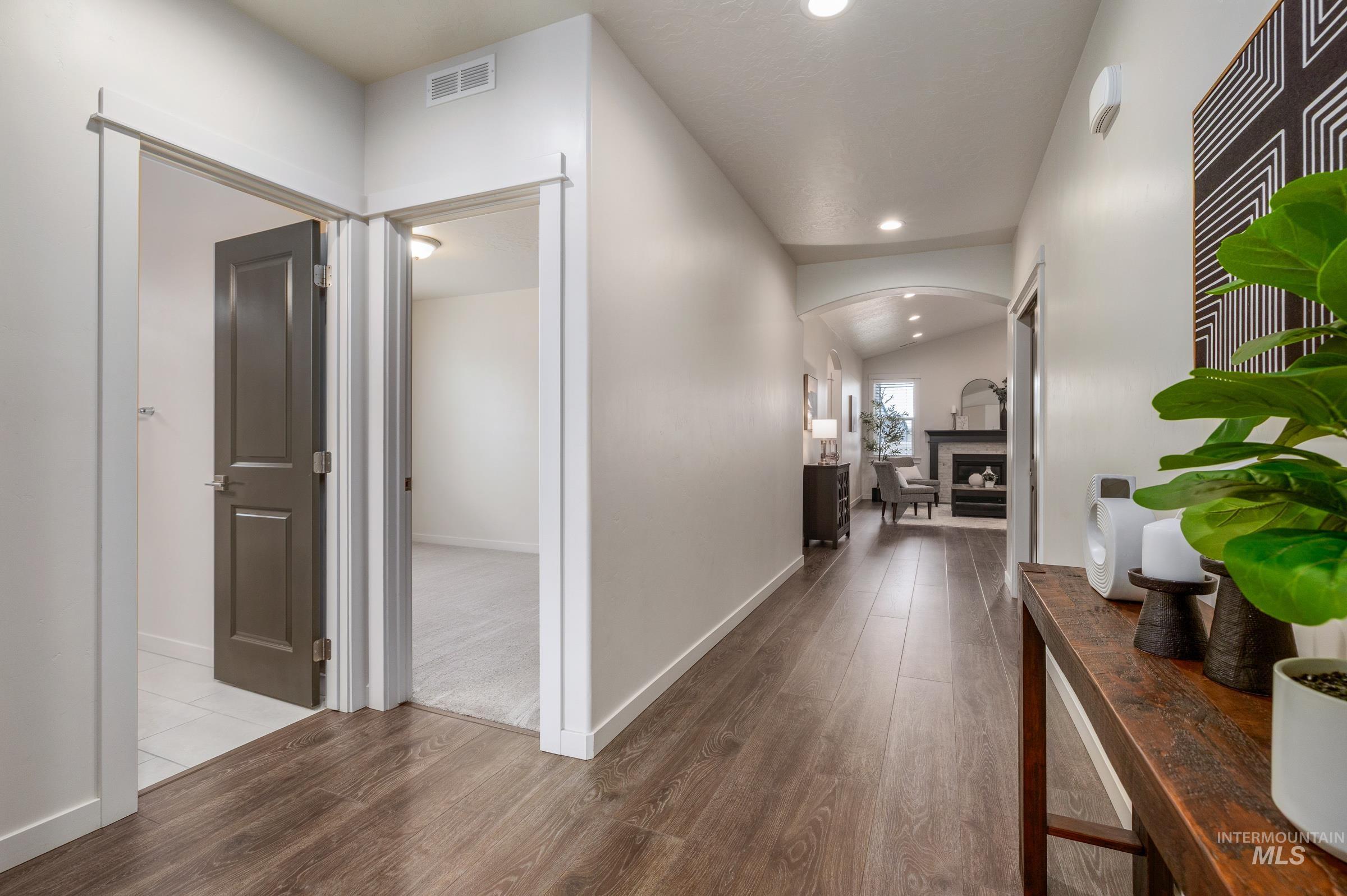 7565 W Itasco Dr