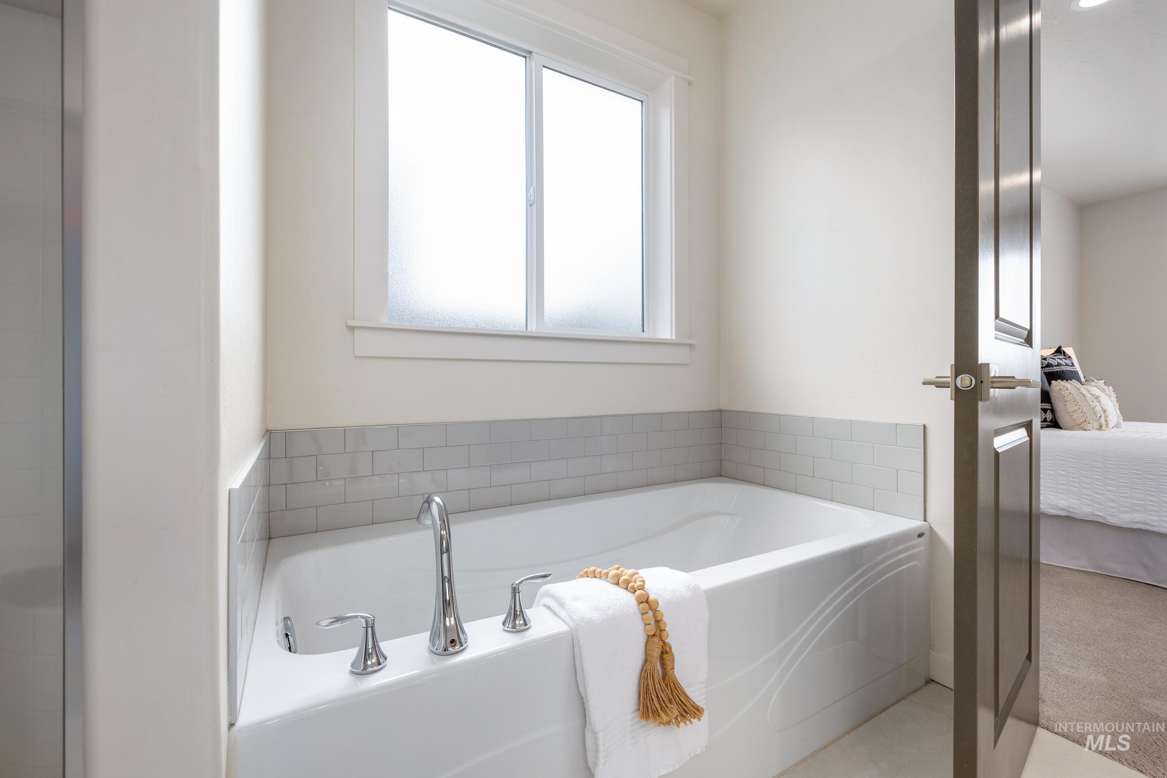 7565 W Itasco Dr