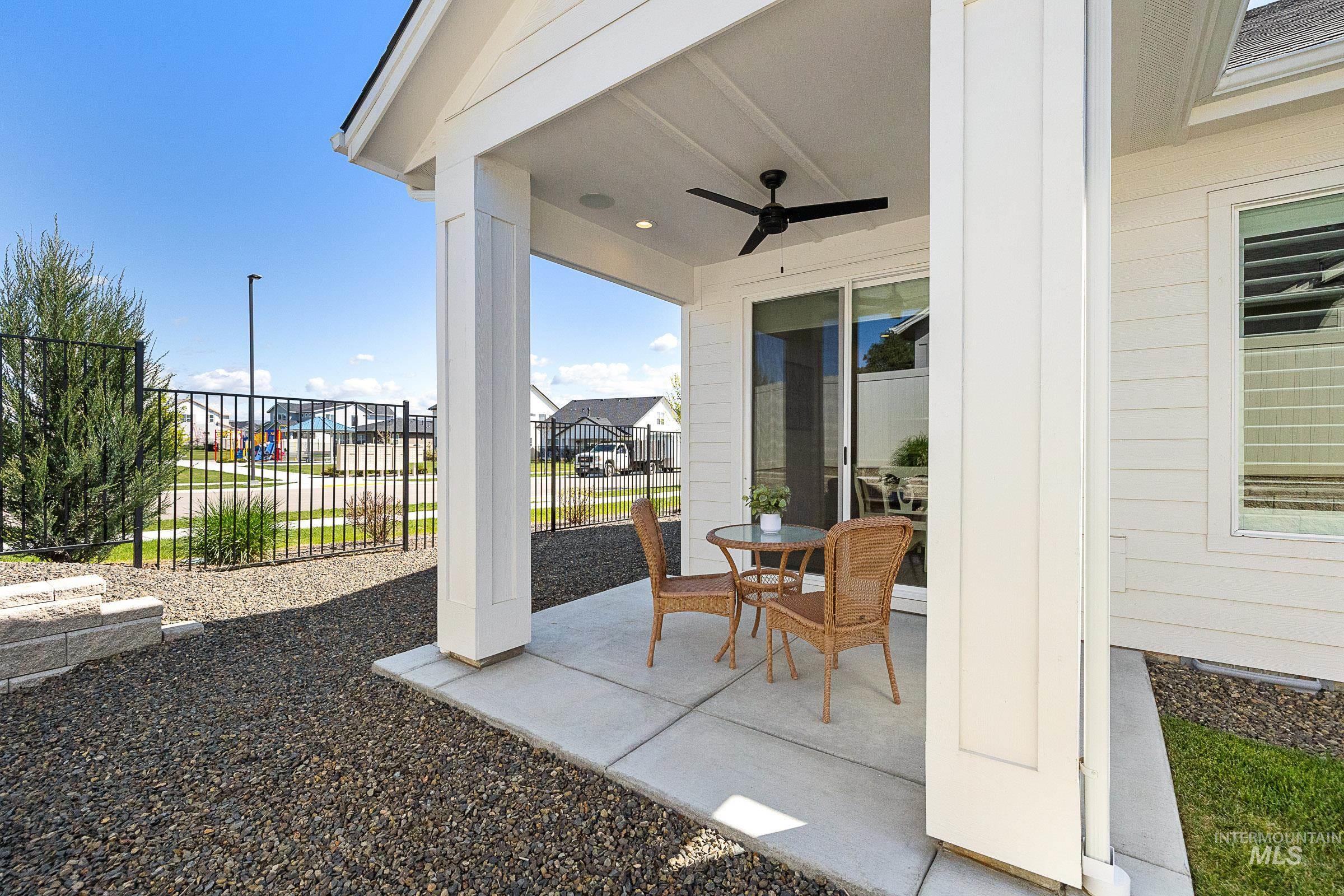 493 N Plainfield Ave