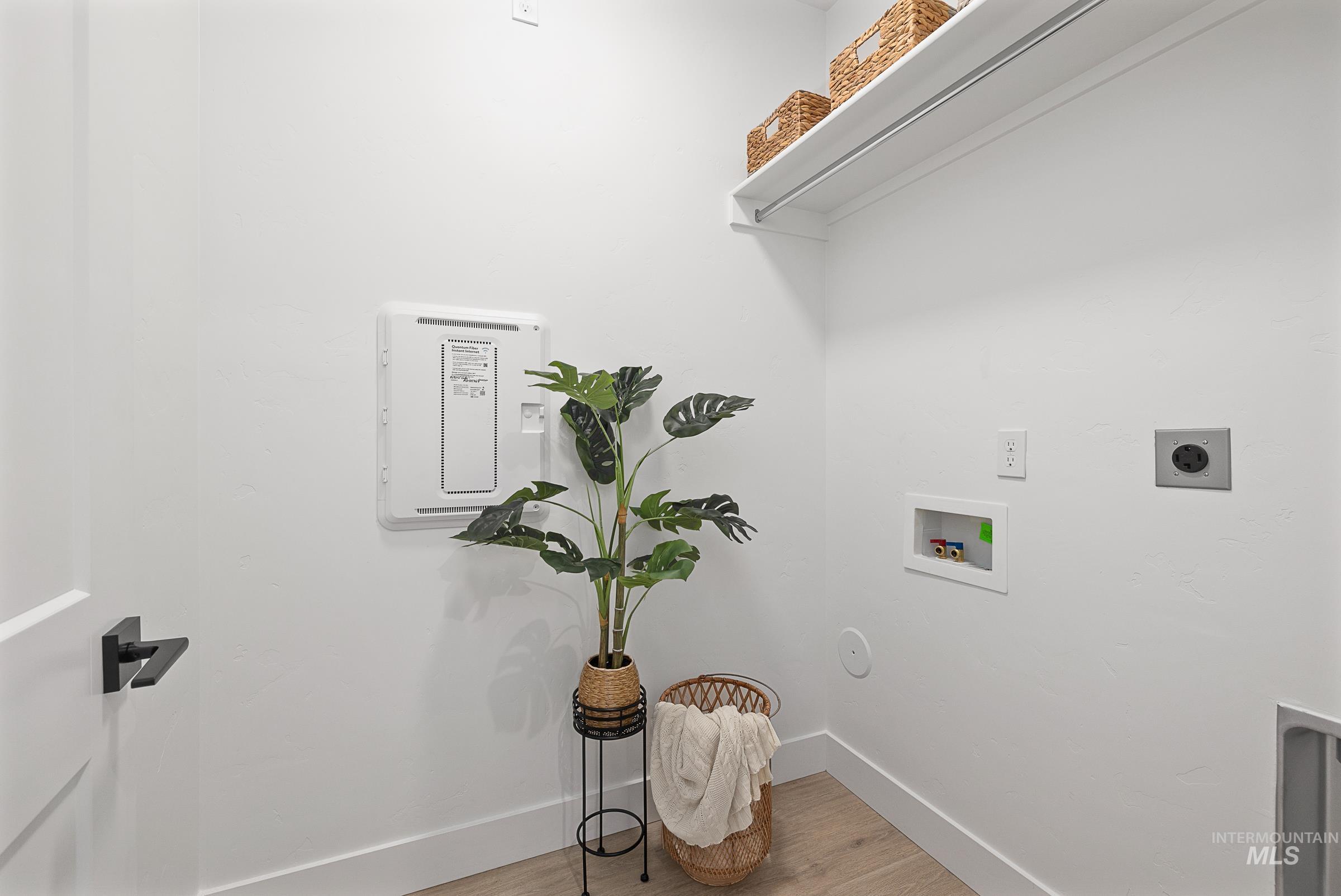 493 N Plainfield Ave