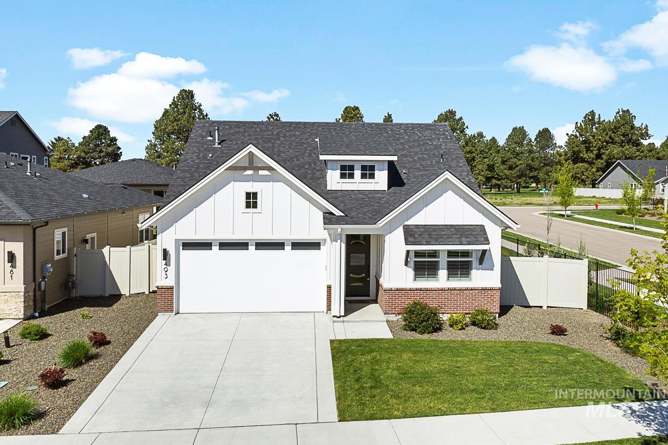 493 N Plainfield Ave