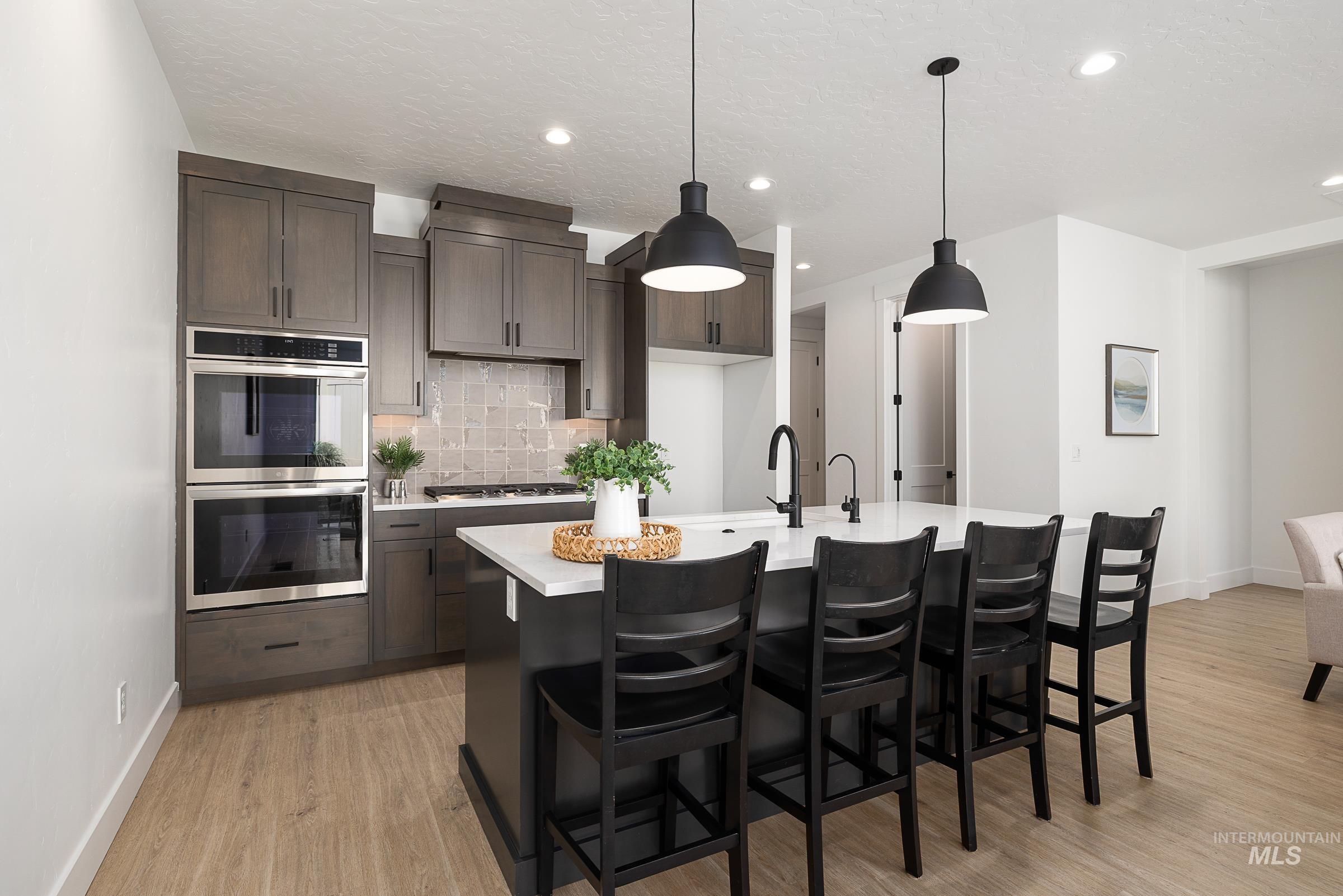 493 N Plainfield Ave