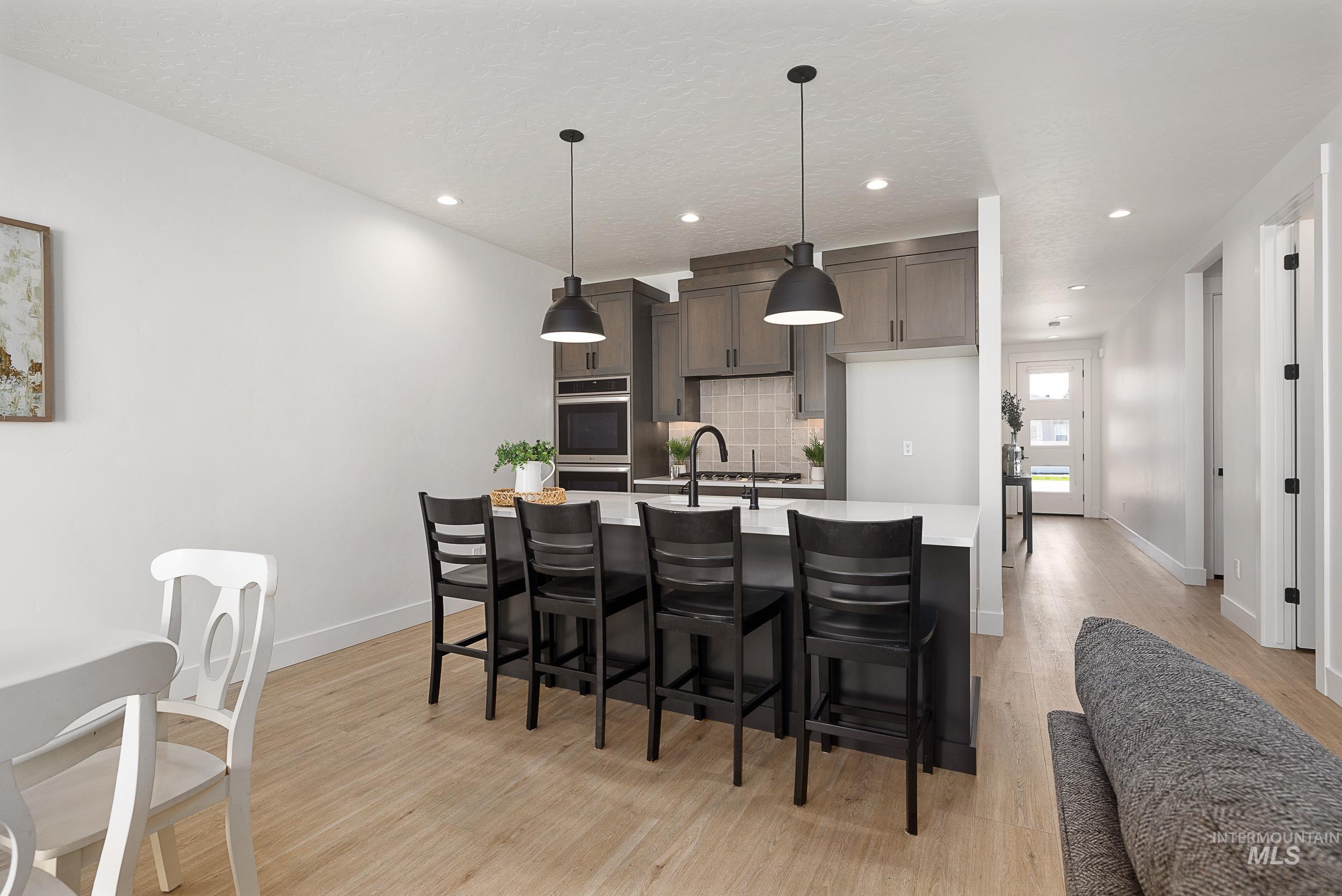 493 N Plainfield Ave