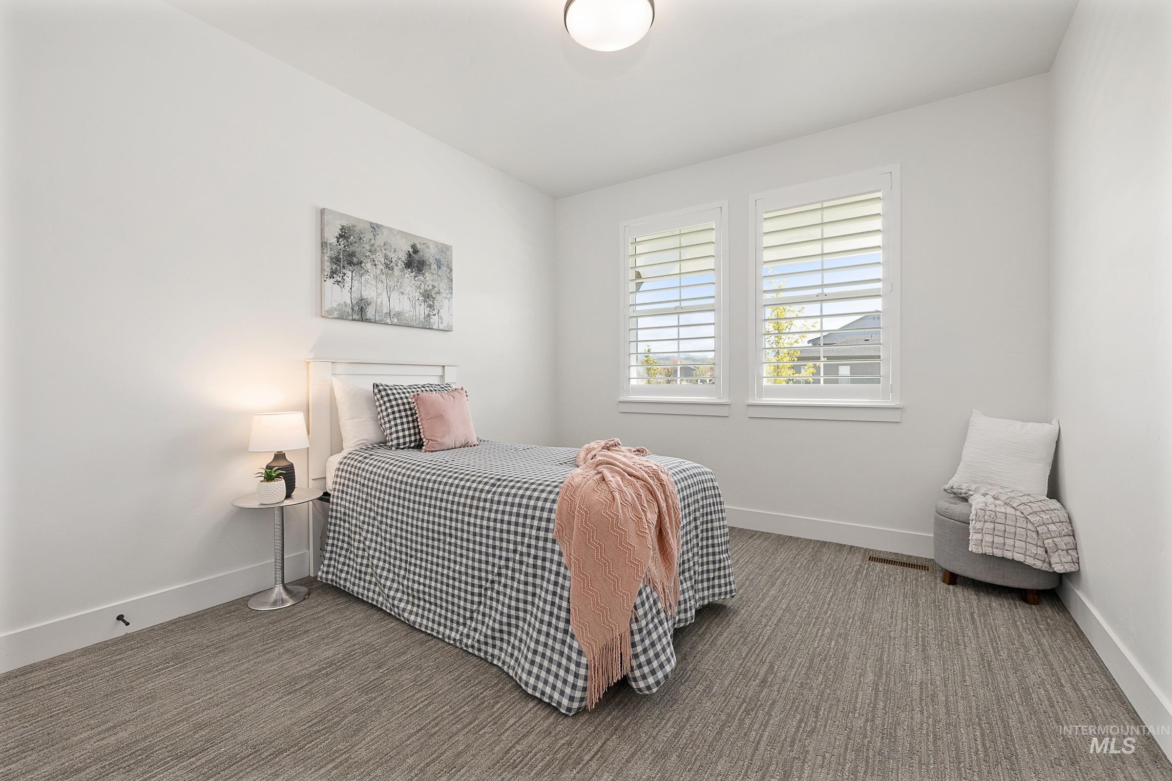 493 N Plainfield Ave