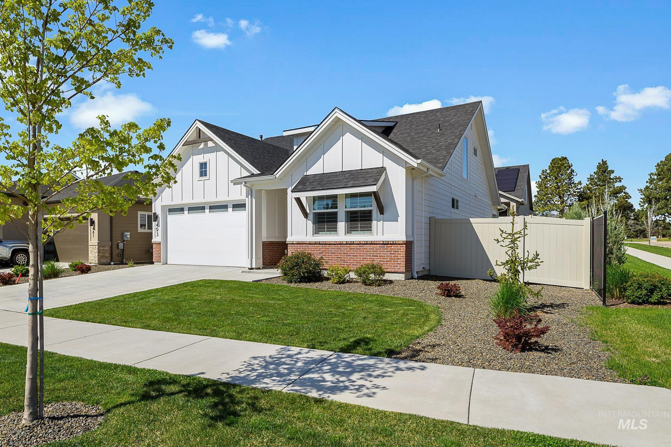 493 N Plainfield Ave