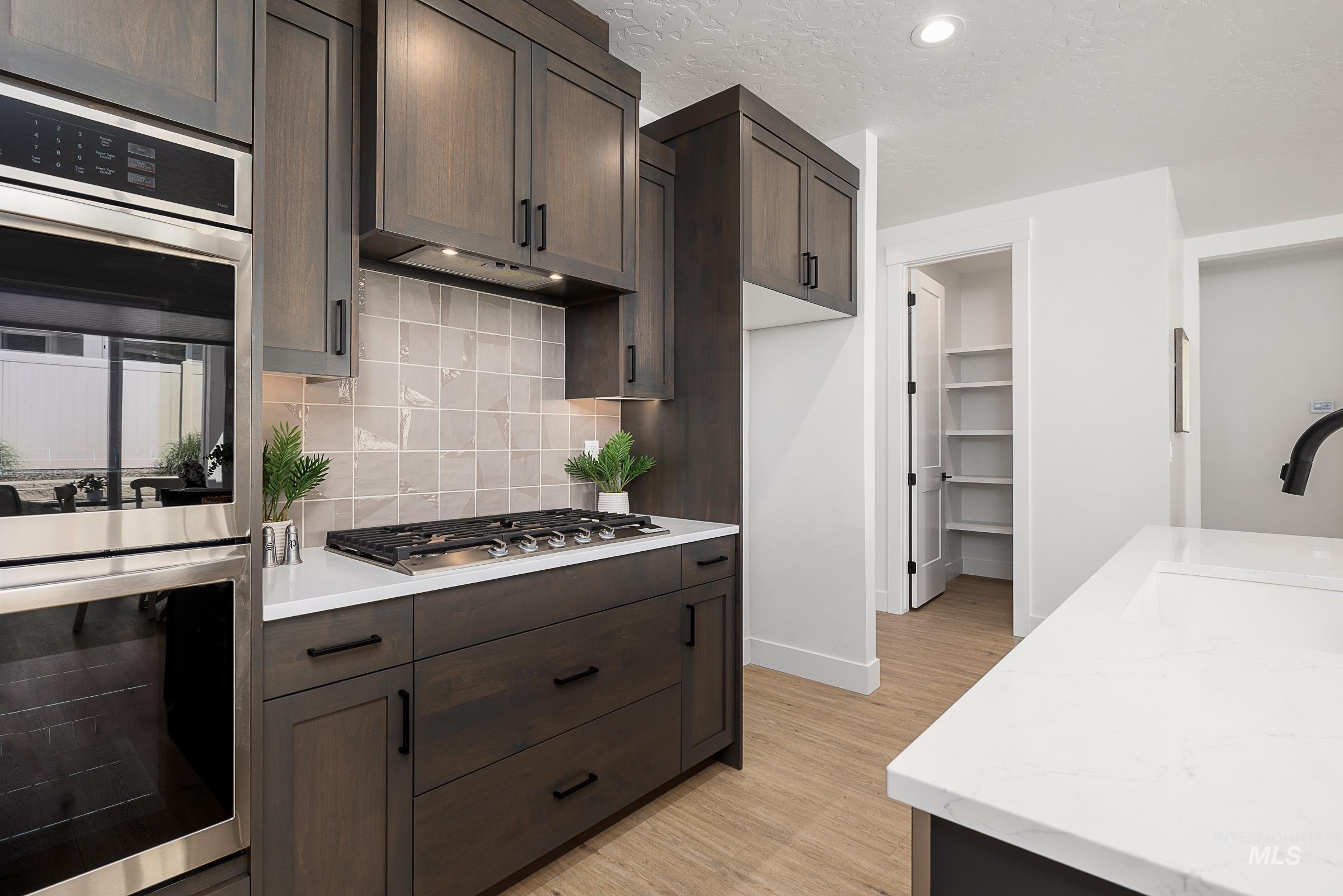 493 N Plainfield Ave