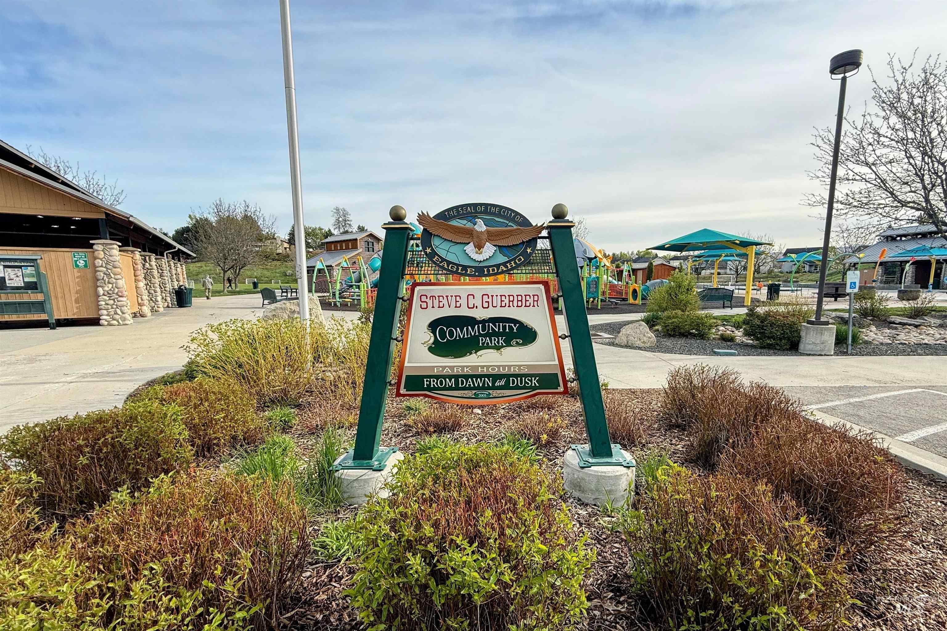 493 N Plainfield Ave