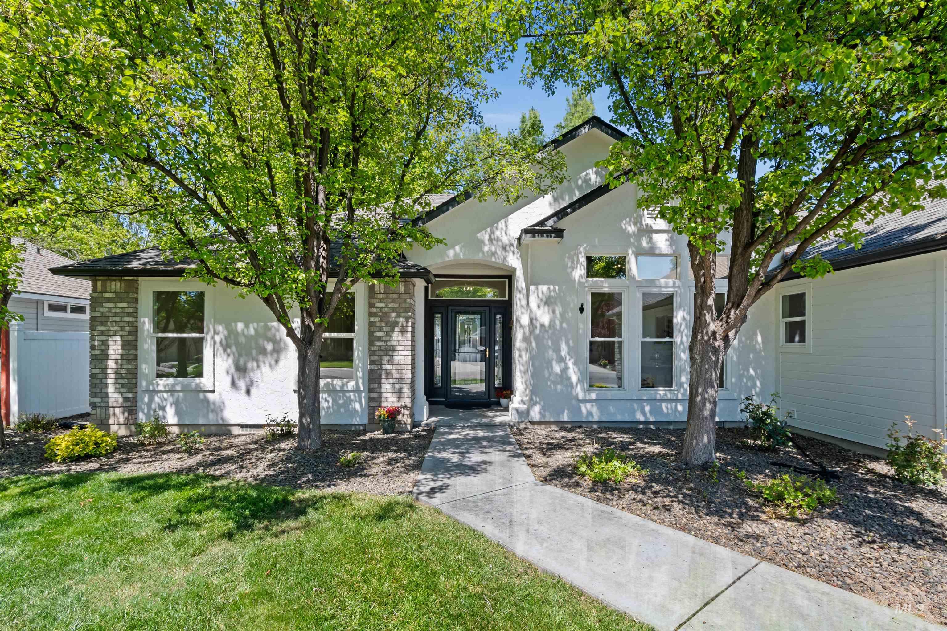 2188 E Skokie Dr